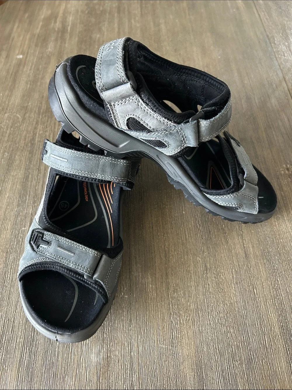 ECCO Offroad Men's Oiled-Nubuck Yucatan Walking Sandal, Like New, Sz. 11.5.